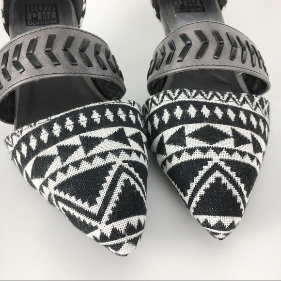 Size 6 Geometric Aztec Tribal Black White Grey Womens Low Wedge Heels Shoes - Picture 4 of 9